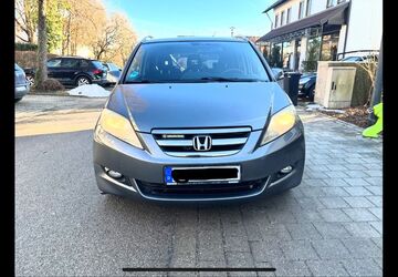 Honda FR-V 202.842 km 3.000 &euro; München 81929