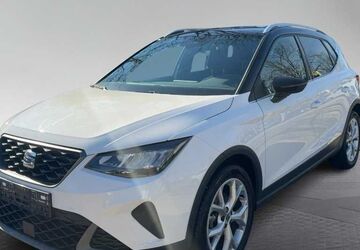 Seat Arona 28.800 km 20.490 &euro; München 81249