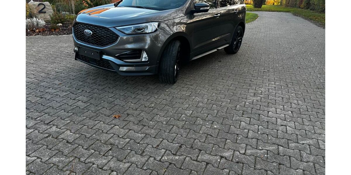 Ford Edge 93.684 km 29.900 &euro; Porta Westfalica 32457