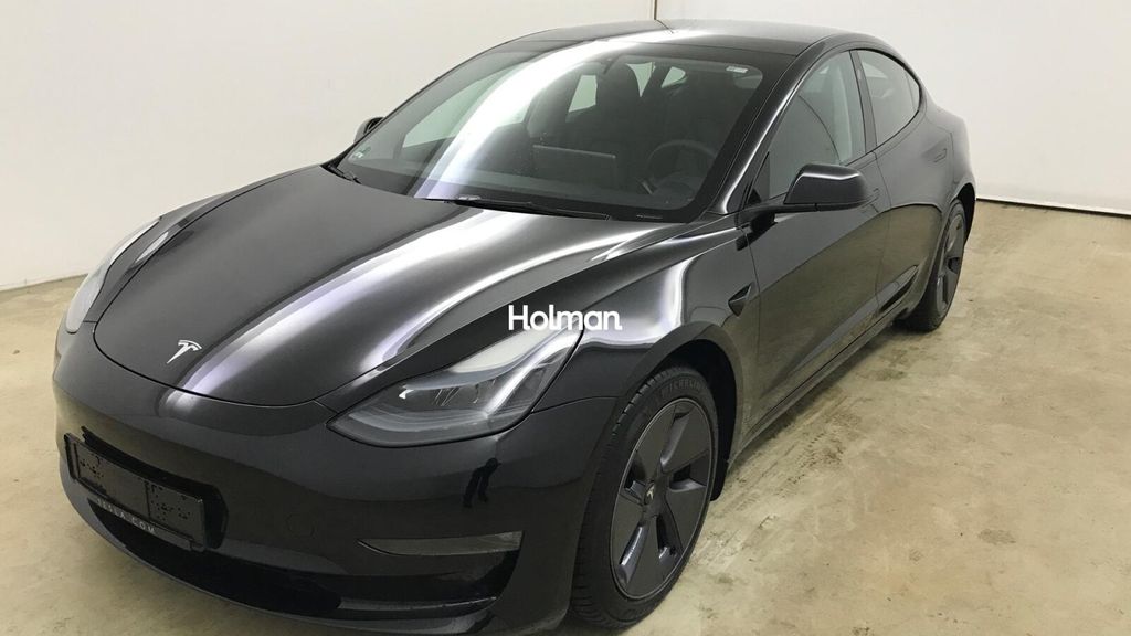 Tesla Model 3 63.900 km 28.489 &euro; Eschborn 65760