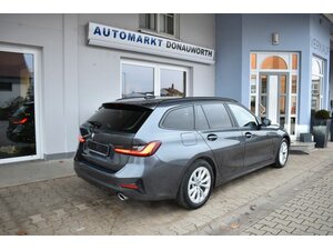 BMW 320d Touring Aut. Advantage Keyless PanoDach 29.807 km 32.995 &euro; Donauwörth 86609