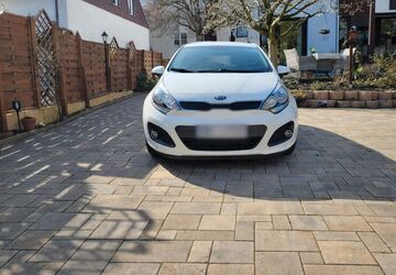 Kia Rio 98.450 km 8.000 &euro; Essen 45355