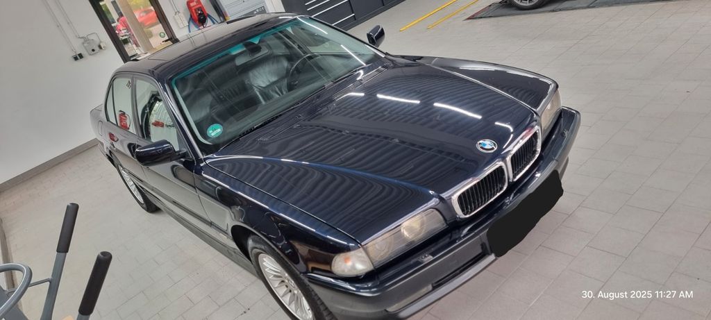 BMW 750 280.000 km 15.900 &euro; Fellbach 70734