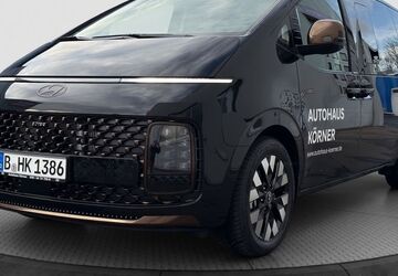 Hyundai STARIA 4.300 km 51.495 &euro; Berlin 12683