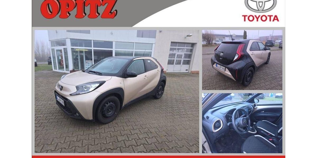 Toyota Aygo (X) 5.405 km 15.960 &euro; Burg 39288