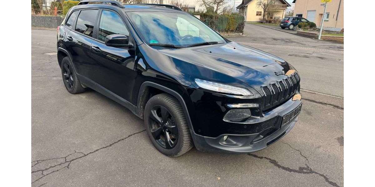Jeep Cherokee 241.000 km 10.999 &euro; Girod bei Montabaur 56412