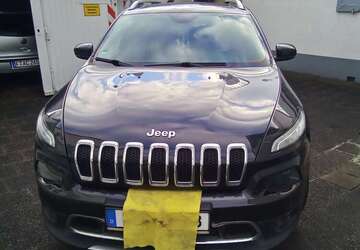 Jeep Cherokee 118.000 km 14.500 &euro; Frankfurt 60437