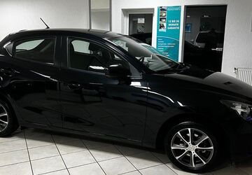 Mazda 2 100.000 km 9.999 &euro; Voerde 46562