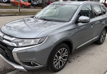Mitsubishi Outlander 97.000 km 19.990 &euro; München 81825