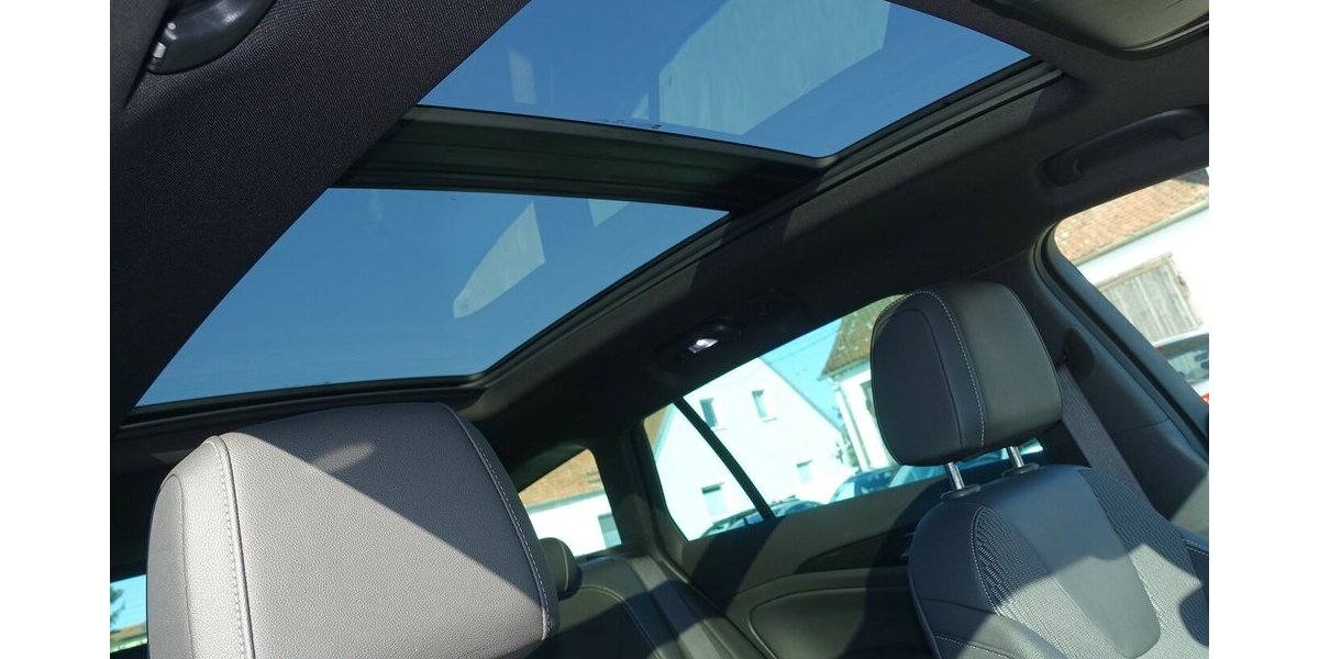 Opel Insignia Elegance Navi PDC Kamera Memory LED eGHSD 96.200 km 17.950 &euro; Neumarkt/OPf 92318