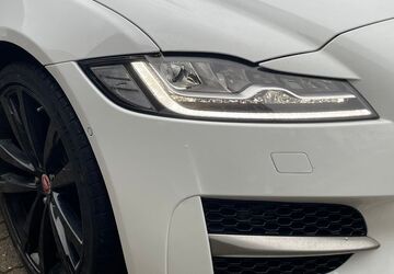 Jaguar XF 242.000 km 15.395 &euro; Hamburg 20537