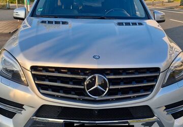 Mercedes-Benz ML 350 204.320 km 20.100 &euro; Bochum 44801