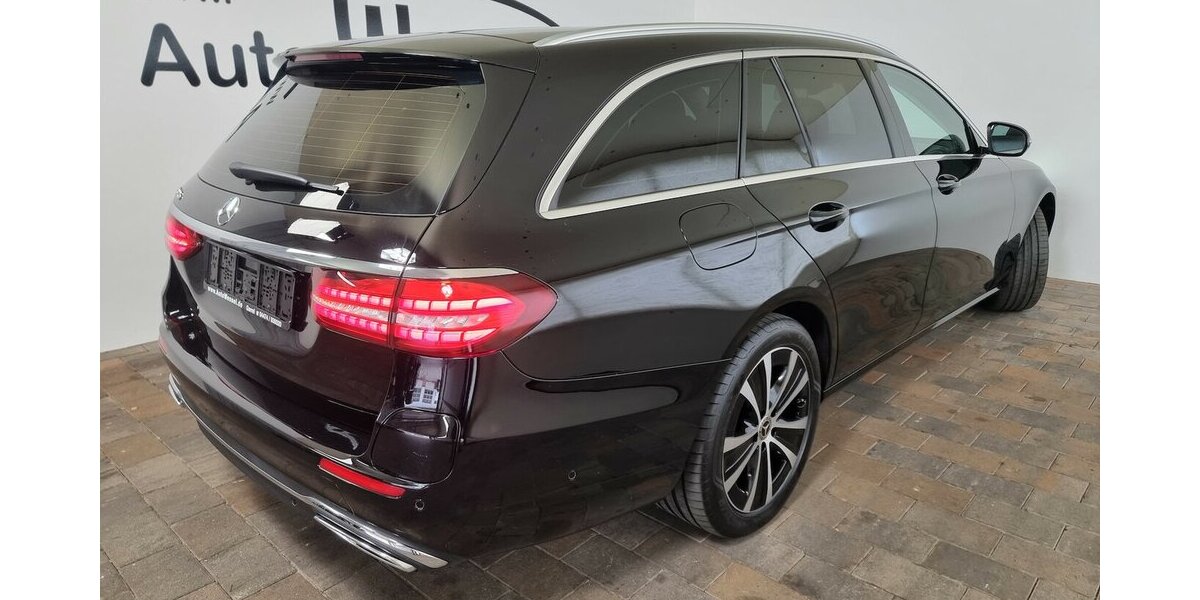 Mercedes-Benz E 300 e PHEV LED ACC Navi Digital Kamera 54.500 km 31.900 &euro; Garrel 49681