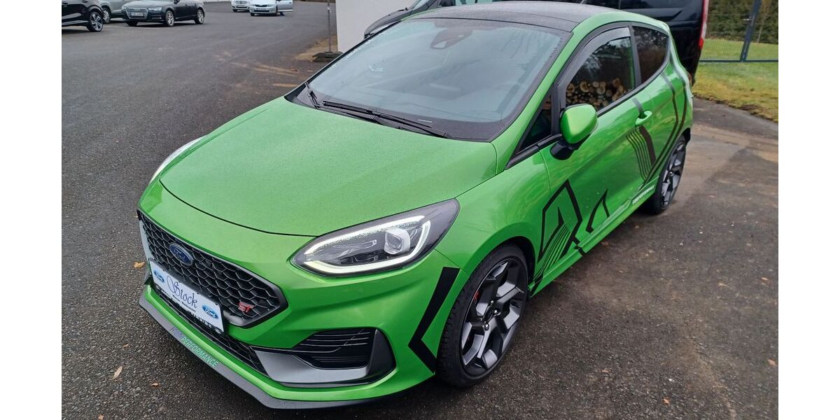 Ford Fiesta 29.200 km 23.790 &euro; Wiesau 95676