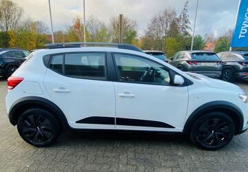 Dacia Sandero 2.500 km 15.480 &euro; Gelting 24395