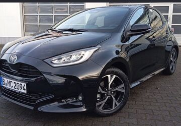 Toyota Yaris 1.750 km 27.390 &euro; Berlin 13403