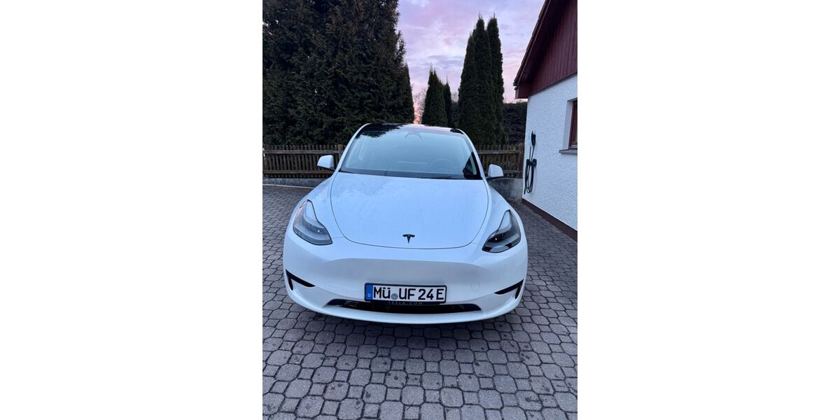 Tesla Model Y 39.826 km 35.640 &euro; Polling-Ehring 84570