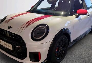 Mini John Cooper Works 3.902 km 35.775 &euro; 