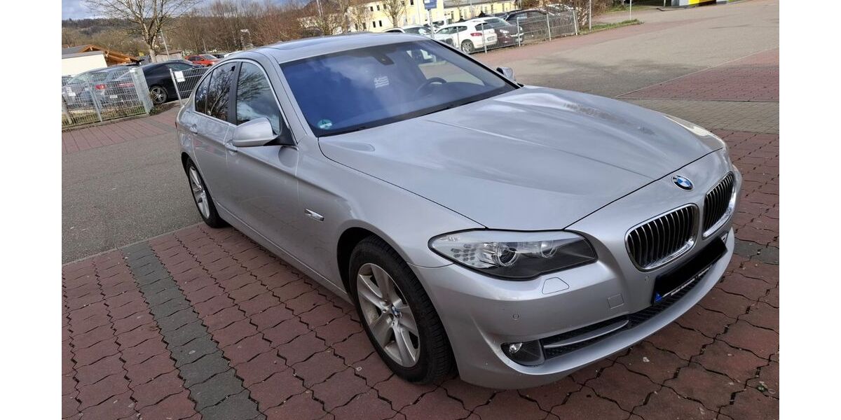 BMW 528 184.000 km 12.200 &euro; Esslingen 73734