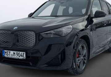 BMW iX1 2.500 km 66.420 &euro; Neubrandenburg/Hellfeld 17039