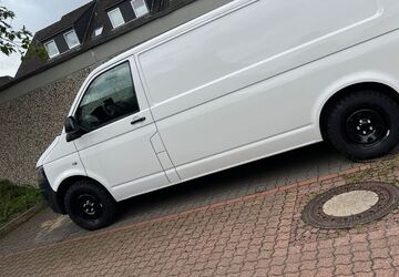 VW T5 Transporter 216.000 km 15.900 &euro; Garbsen 30827