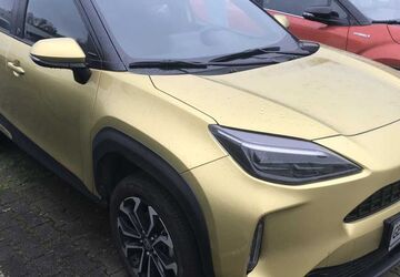 Toyota Yaris Cross 27.106 km 23.790 &euro; Dessau 06847