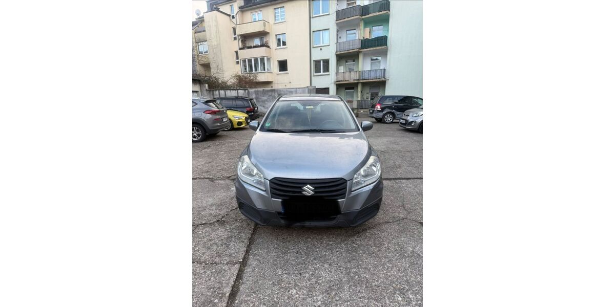 Suzuki (SX4) S-Cross 111.000 km 8.000 &euro; Bochum 44809
