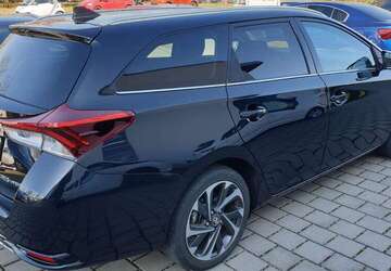 Toyota Auris 144.500 km 12.800 &euro; München 80639