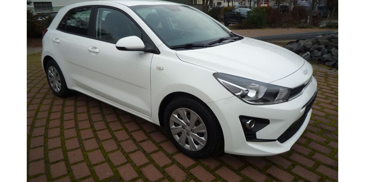 Kia Rio 37.567 km 14.950 &euro; Nordhausen 99734