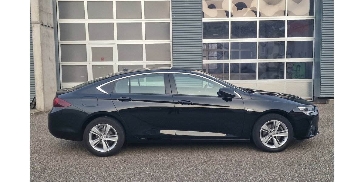 Opel Insignia 1.5 D Elegance Klimaautomatik NAVI 107.000 km 15.699 &euro; Landau 76829