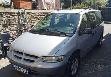Chrysler Voyager 137.000 km 2.000 &euro; Weilmünster 35789