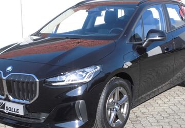 BMW 230 Active Tourer 8.309 km 38.950 &euro; Schlangen 33189