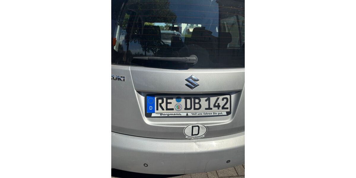 Suzuki Splash 87.000 km 2.450 &euro; Recklinghausen 45665