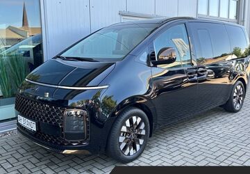 Hyundai STARIA 48.849 km 40.990 &euro; Waren 17192
