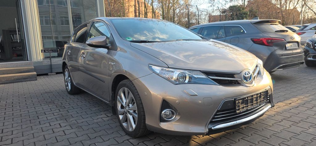 Toyota Auris 59.985 km 12.999 &euro; Berlin 13581