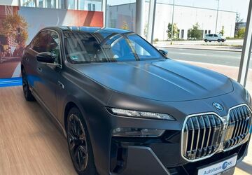 BMW M760 6.197 km 126.870 &euro; Erlangen 91058