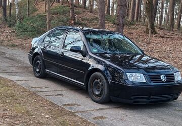 VW Bora 236.000 km 1.499 &euro; Storkow 15859