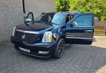 Cadillac Escalade 256.000 km 18.500 &euro; Sendenhorst 48324