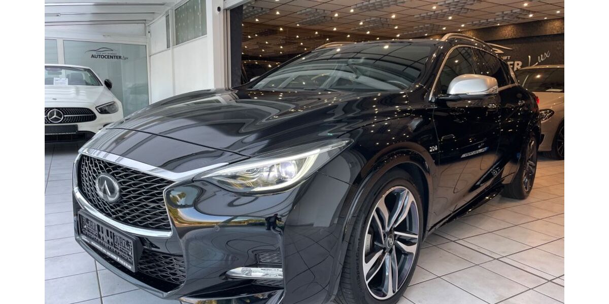 INFINITI Q30 106.000 km 15.999 &euro; Bremen 28201