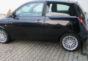 Lancia Ypsilon 179.998 km 1.245 &euro; Ahlen 59227