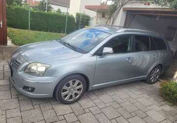 Toyota Avensis 262.000 km 3.500 &euro; Günzburg 89312
