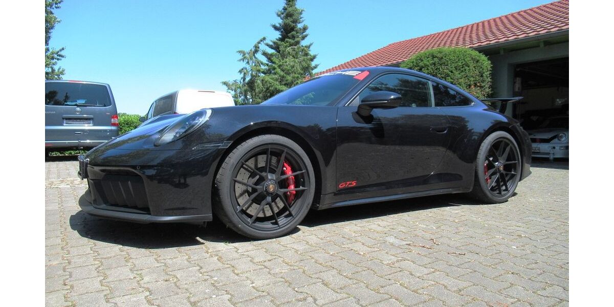 Porsche 992 12.048 km 186.992 &euro; Gröbern bei Meissen 01689