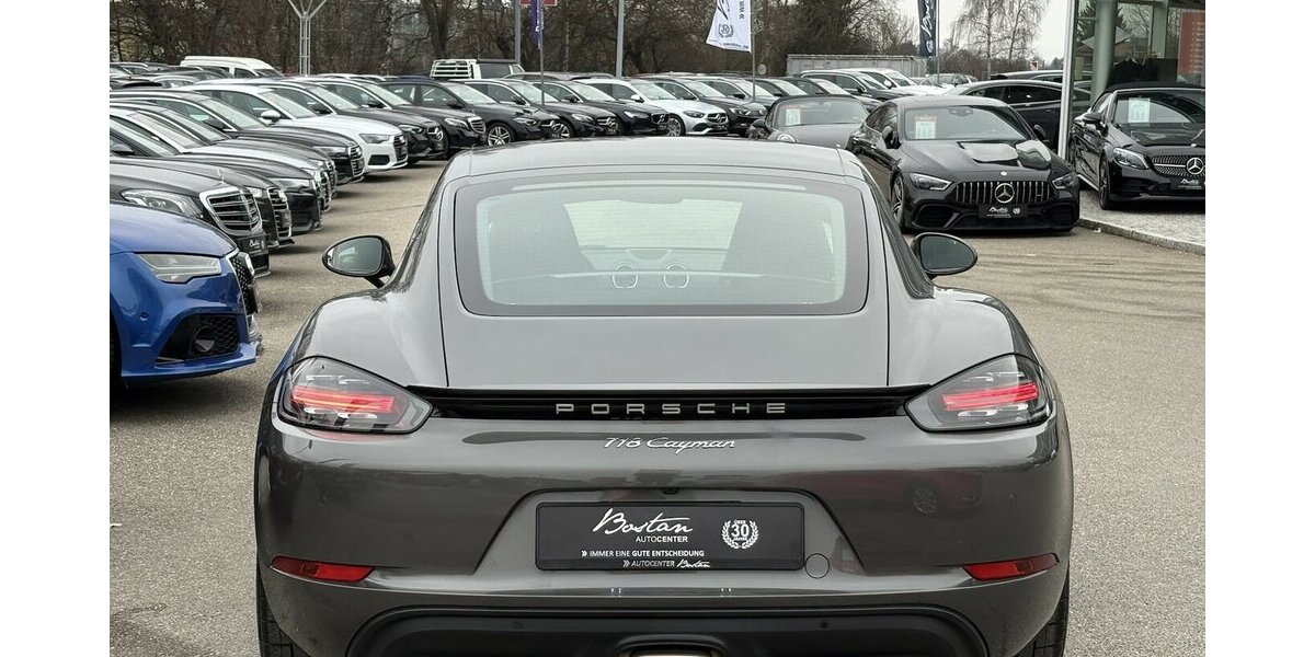 Porsche Cayman 718 KAMERA/NAVIGATION/SITZHEIZUNG 14.510 km 59.900 &euro; Villingen-Schwenningen 78054