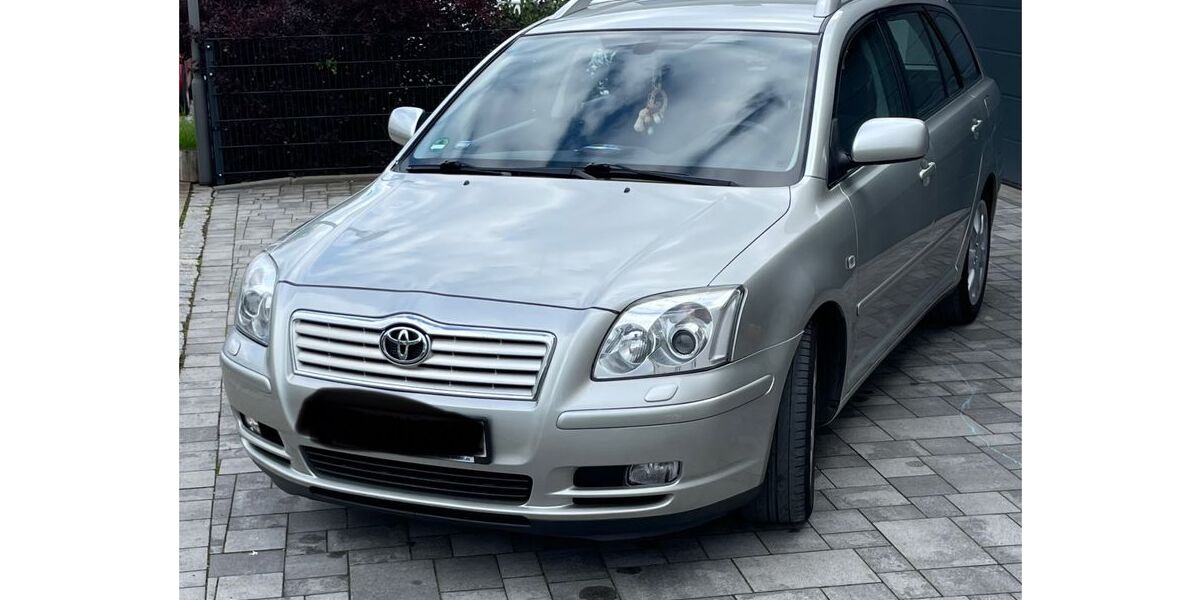 Toyota Avensis 169.000 km 4.400 &euro; Wallerstein 86757