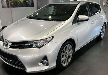 Toyota Auris 50.000 km 11.950 &euro; Oberhausen 46049
