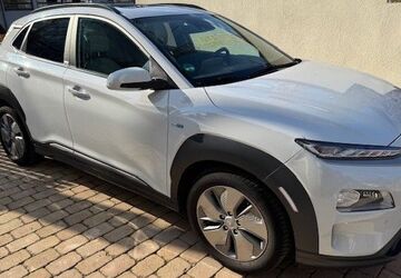 Hyundai KONA Elektro 48.000 km 22.999 &euro; Köln 50931