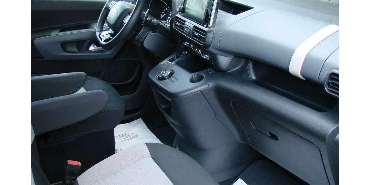 Citroen Berlingo 1.2 Turbo130 Shine M Kamera 180º 13.167 km 23.980 &euro; Falkensee 14612