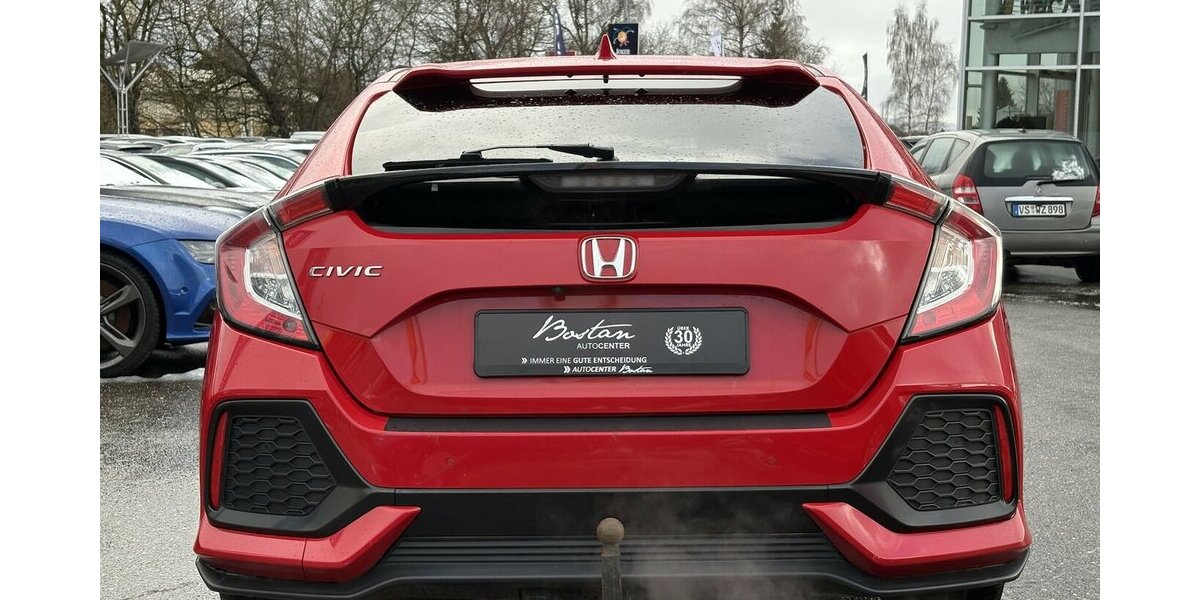 Honda Civic 5-trg.1.0 Elegance KAMERA/NAVI/DAB/AHK/SHZ 128.718 km 13.900 &euro; Villingen-Schwenningen 78054