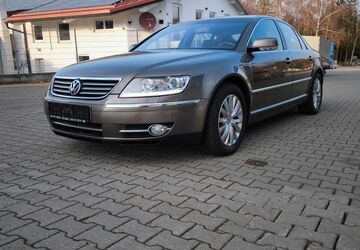 VW Phaeton 215.248 km 6.850 &euro; Velden 84149