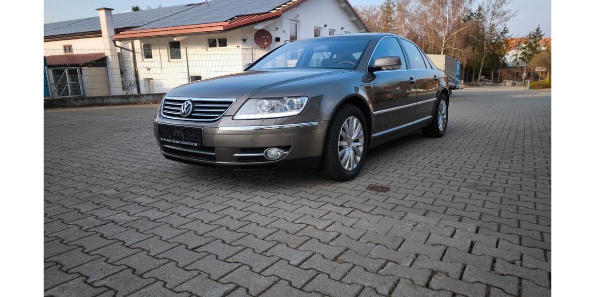 VW Phaeton 215.248 km 6.850 &euro; Velden 84149